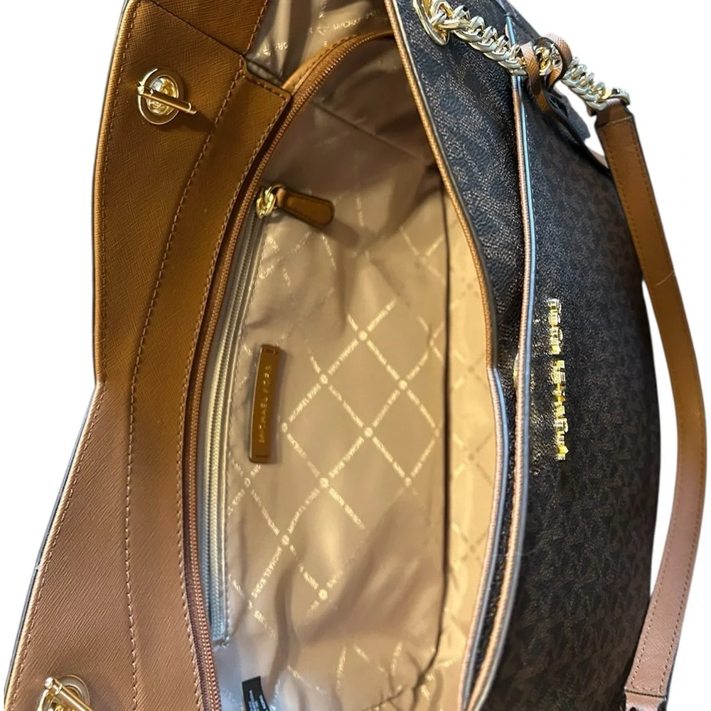 NWOT Michael Kors Brown Signature Jet Set Travel Shoulder Tote